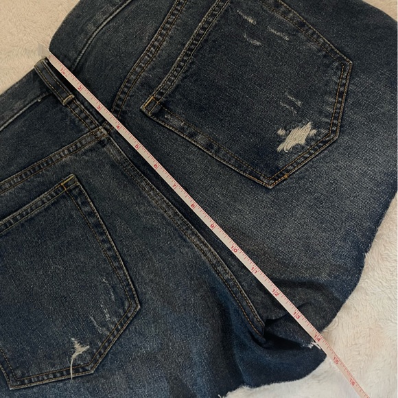 Free People Womens Sz 26 Sofia Short in Washed Denim Sz 26 - Picture 5 of 8